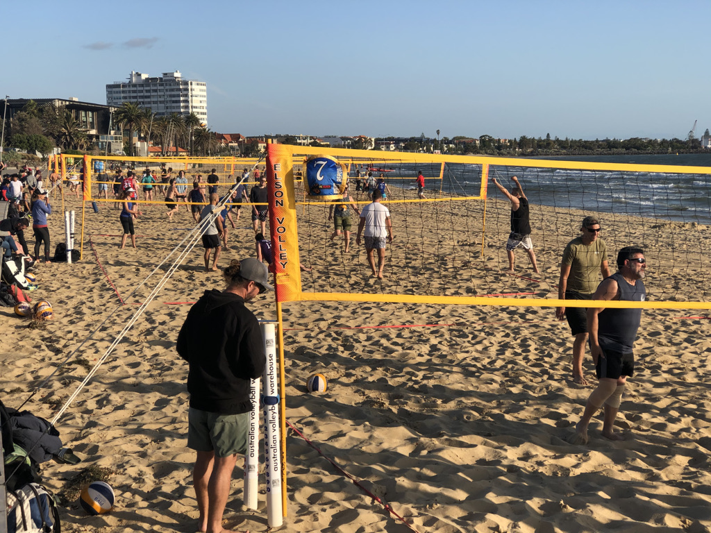 tennis-tourist-st-kilda-australia-beach-volleyball