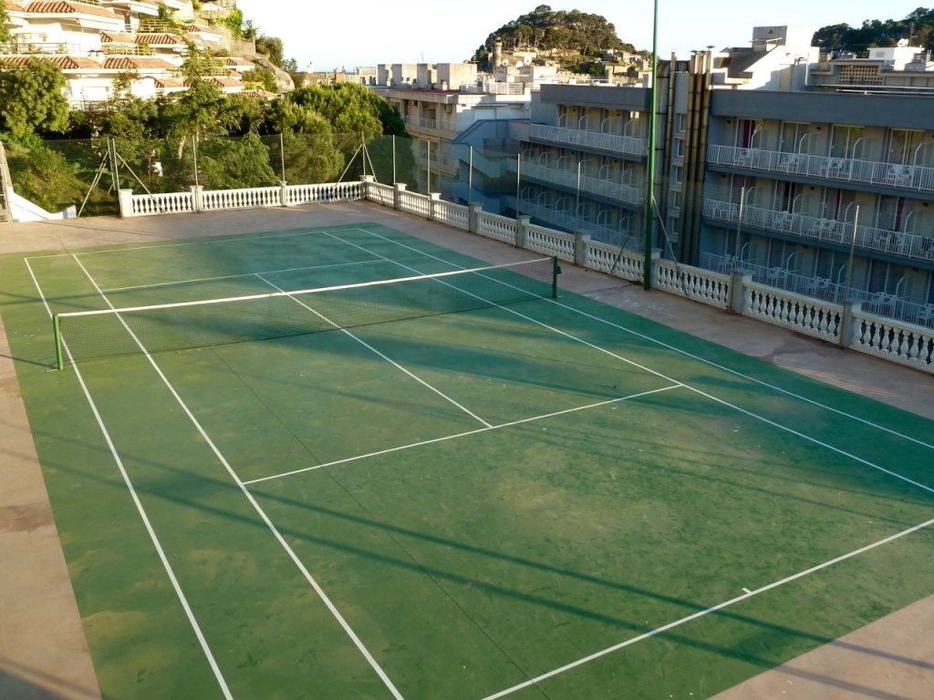 hotel-don-juan-tennis-tossa-spain
