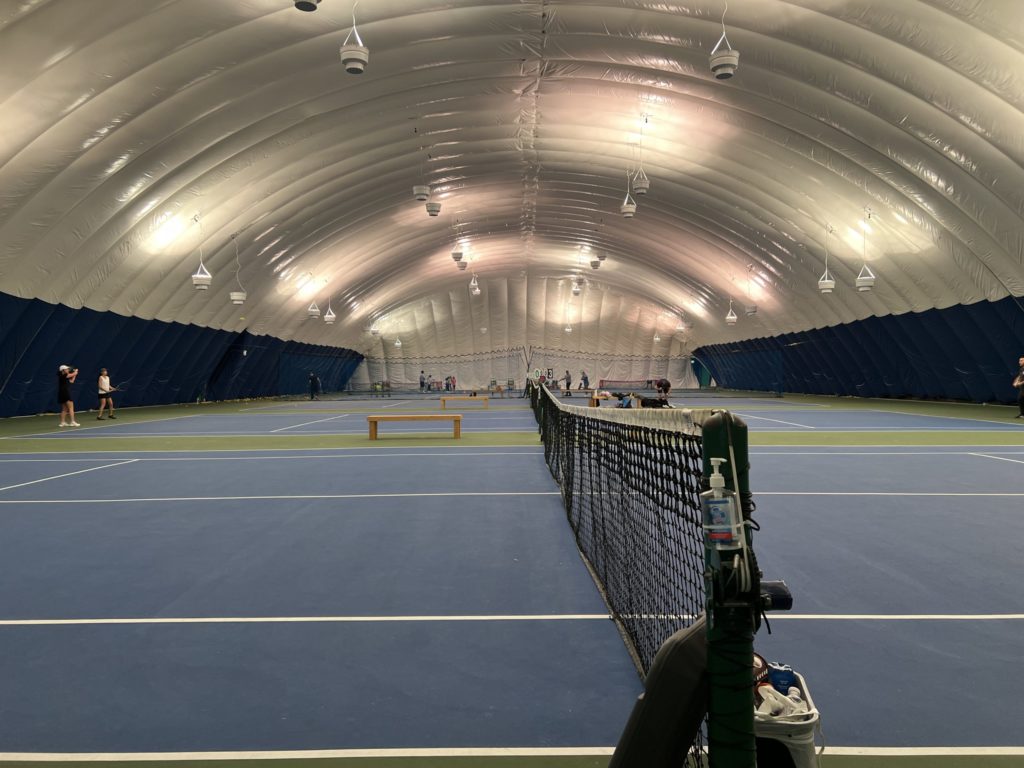 tennis-tourist-coquitlam-tennis-centre-bubble-tcourts