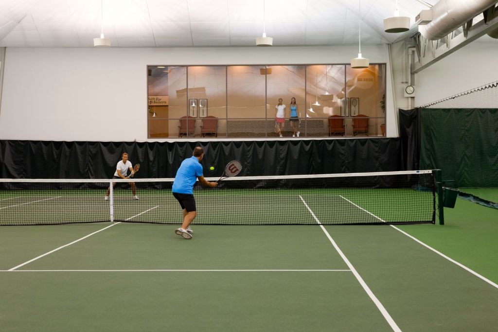four-seasons-dallas-indoor tennis
