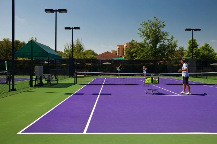 four-seasons-dallas-tennis courts