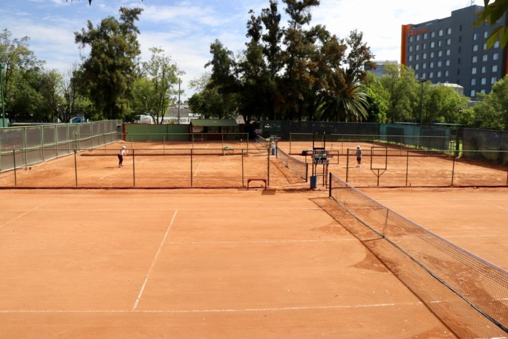 Club-Los-Pinos-Guadalajara-mexico-clay-courts