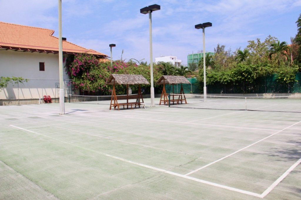 Danang-Vietnam-Furama-Hotel-Tennis