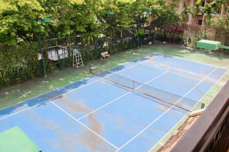 ao-lang-villa-tennis-hoi-an-vietnam