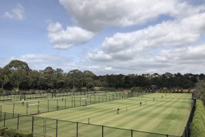 tennis-tourist-kooyong-tennis-club-australia-grass-courts